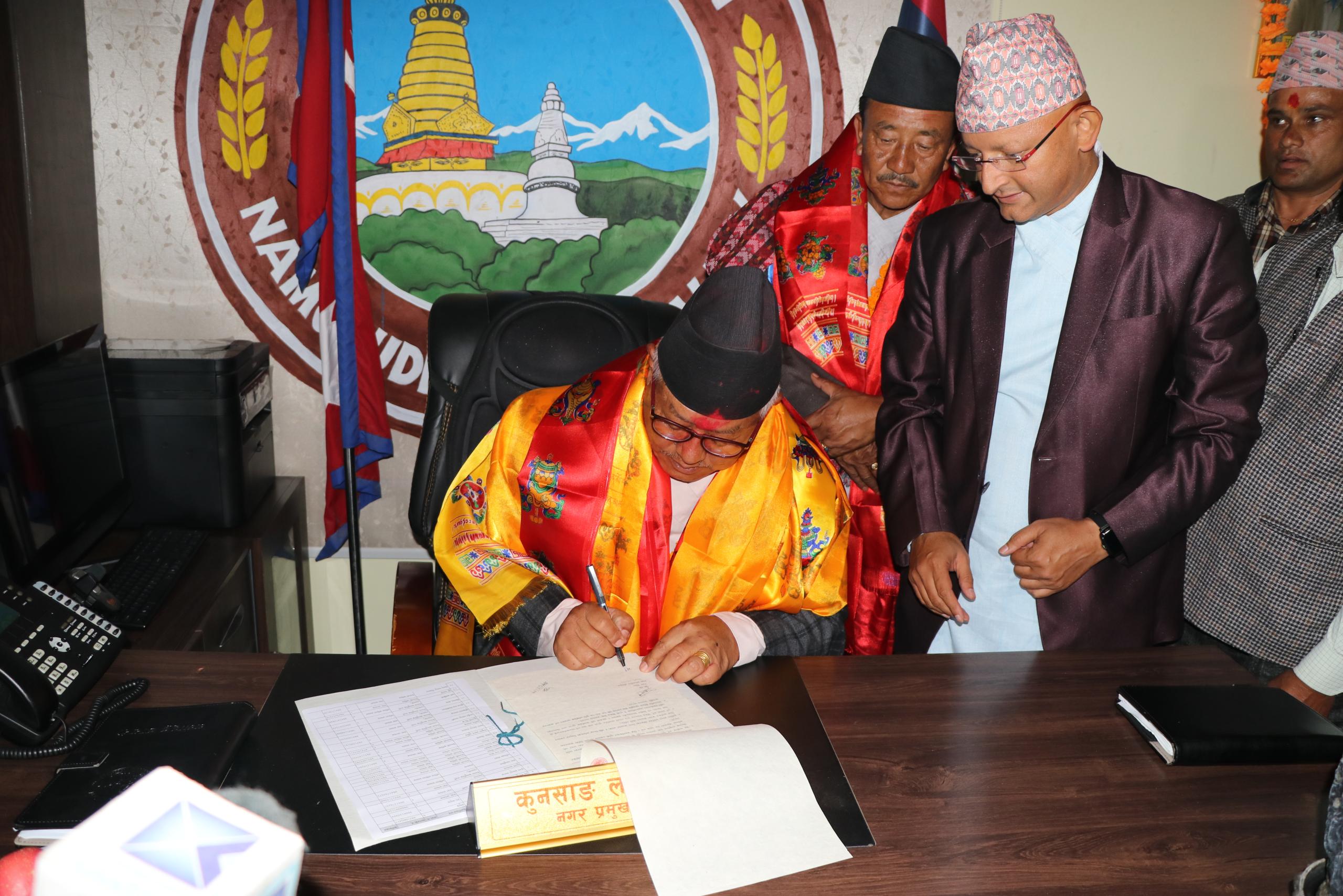 नमोबुद्धका नगर प्रमुख लामाको पहिलो निर्णय : महिला र साना उद्यमीलाई सहुलियत