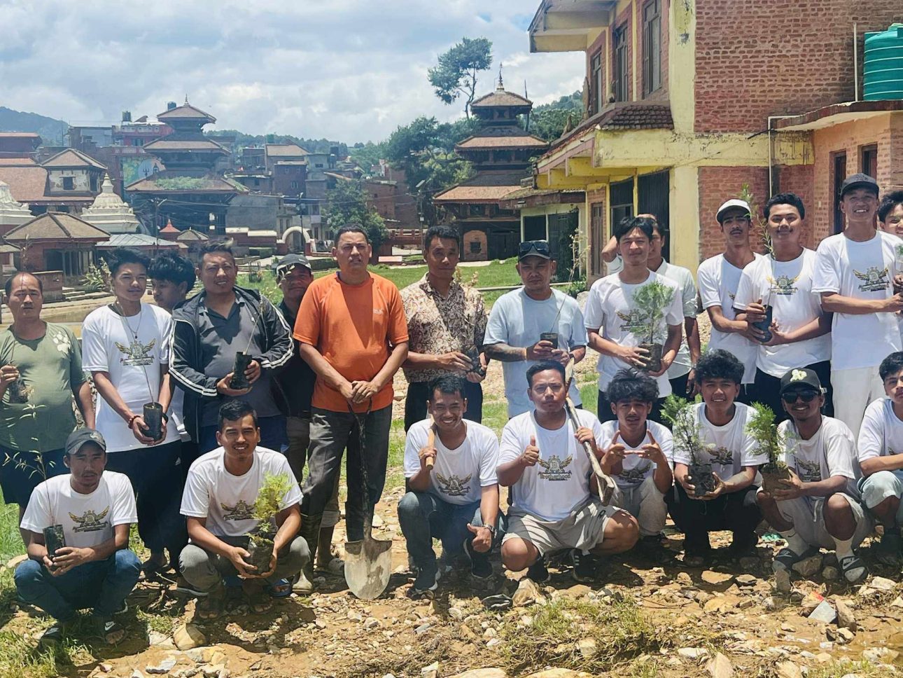 पनौतीको तामाङ घ्याङ गुठी भवन परिसरमा वृक्षरोपण तथा सरसफाई कार्यक्रम