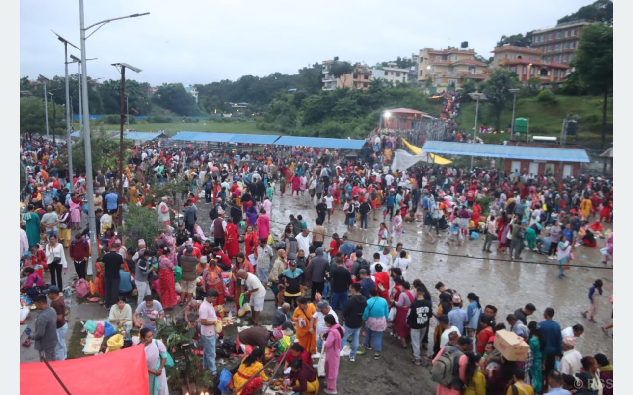 भाद्र कृष्ण औँसीमा गोकर्णेश्वरमा भक्तजनको भीड
