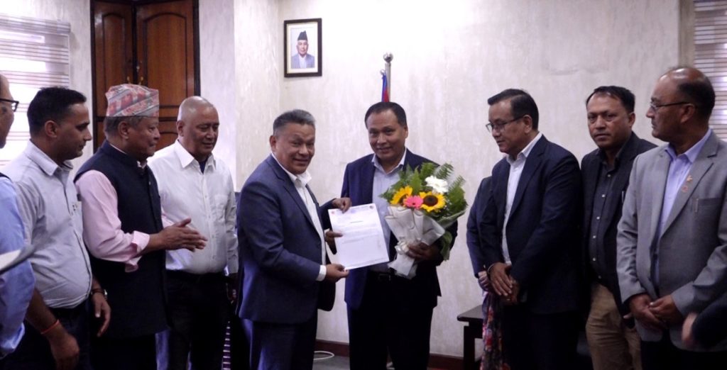 ऊर्जामन्त्री घिसिङ र भारतीय राजदूतबीच भेट