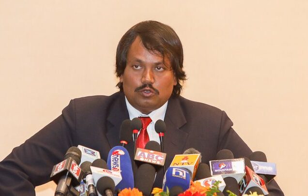 फागुन २१ मै चुनाव हुनुपर्छ : डा. सीके राउत