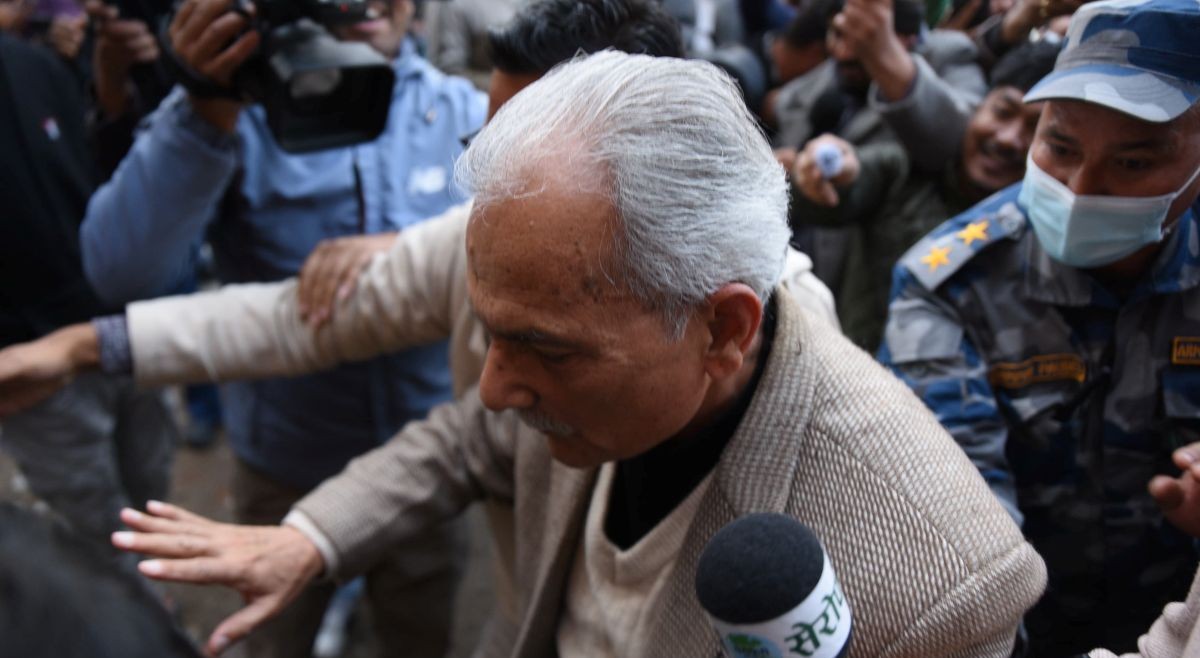 बालेनलाई भेट्न ललितपुर पुगे पूर्वप्रधानमन्त्री बाबुराम भट्टराई