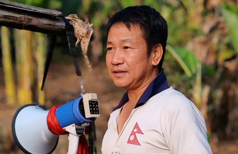 हर्क साम्पाङविरुद्ध निर्वाचन आयोगमा उजुरी