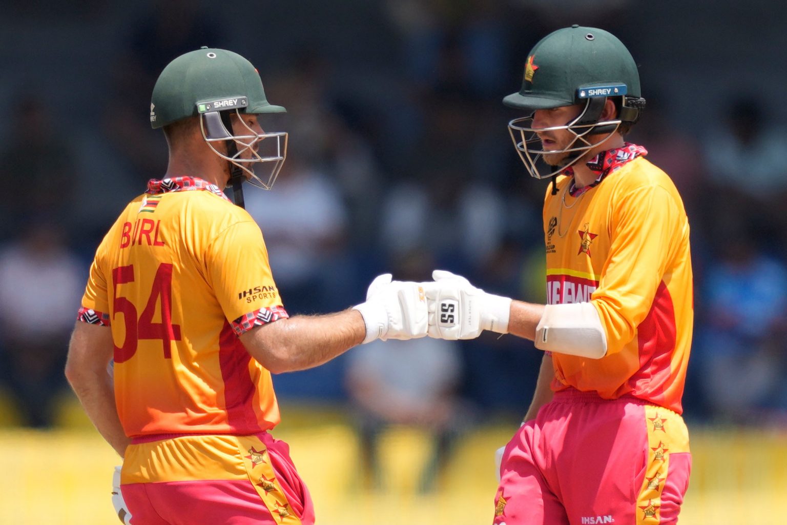 १७० रनको लक्ष्य पछ्याउँदै अष्ट्रेलिया अलआउट, जिम्बाबे विजयी