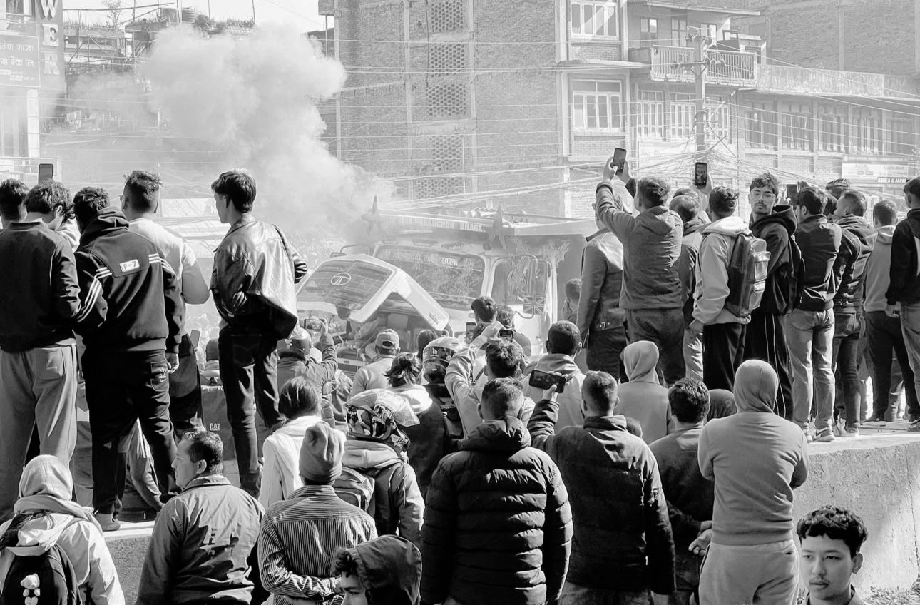 टिपरको ठक्करबाट एकको मृत्यु, बनेपा तनावग्रस्त