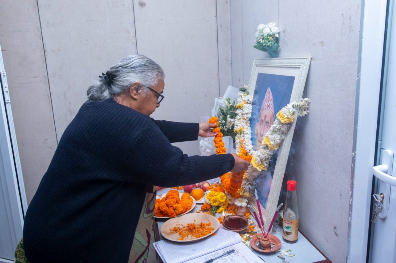 प्रधानमन्त्री कार्की गुण्डु पुगेर ओलीलाई समवेदना व्यक्त