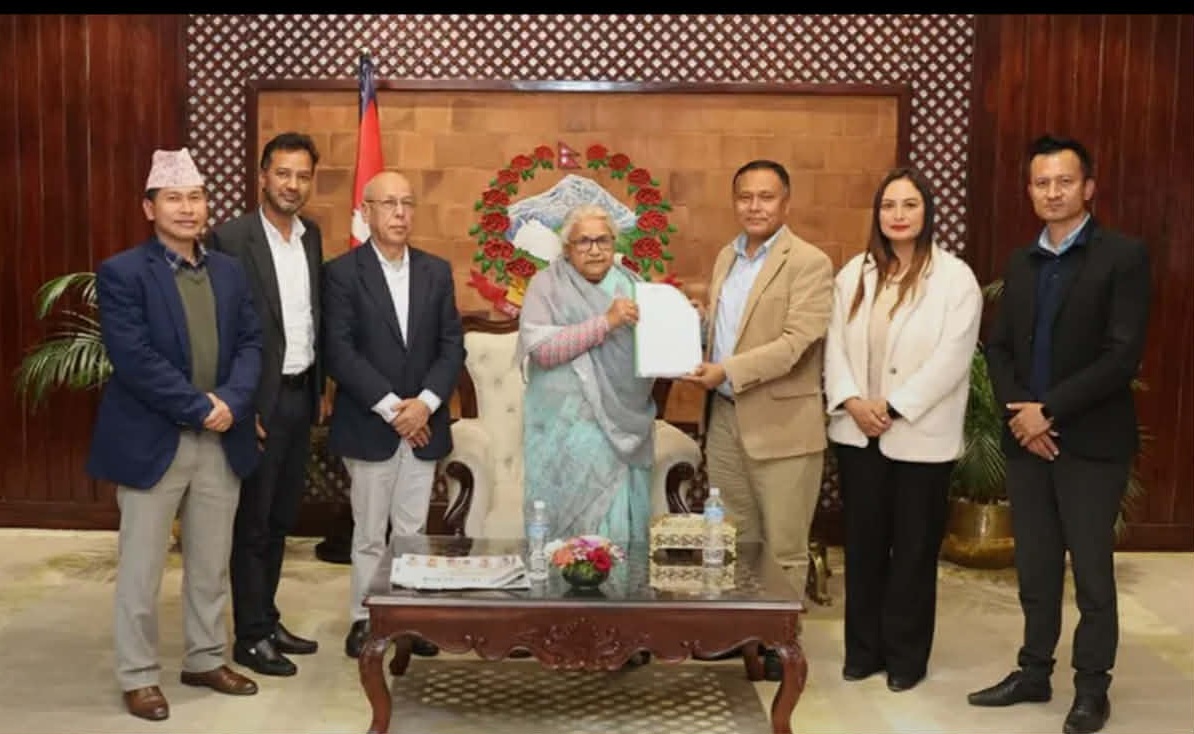 उज्यालो नेपालद्वारा प्रधानमन्त्री कार्कीलाई बधाई, खाडीमा नेपाली सुरक्षाबारे तत्काल कदम माग