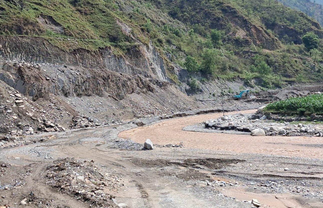 बिपी राजमार्गमा राति ५ देखि बिहान ५ बजेसम्म आवागमन रोक