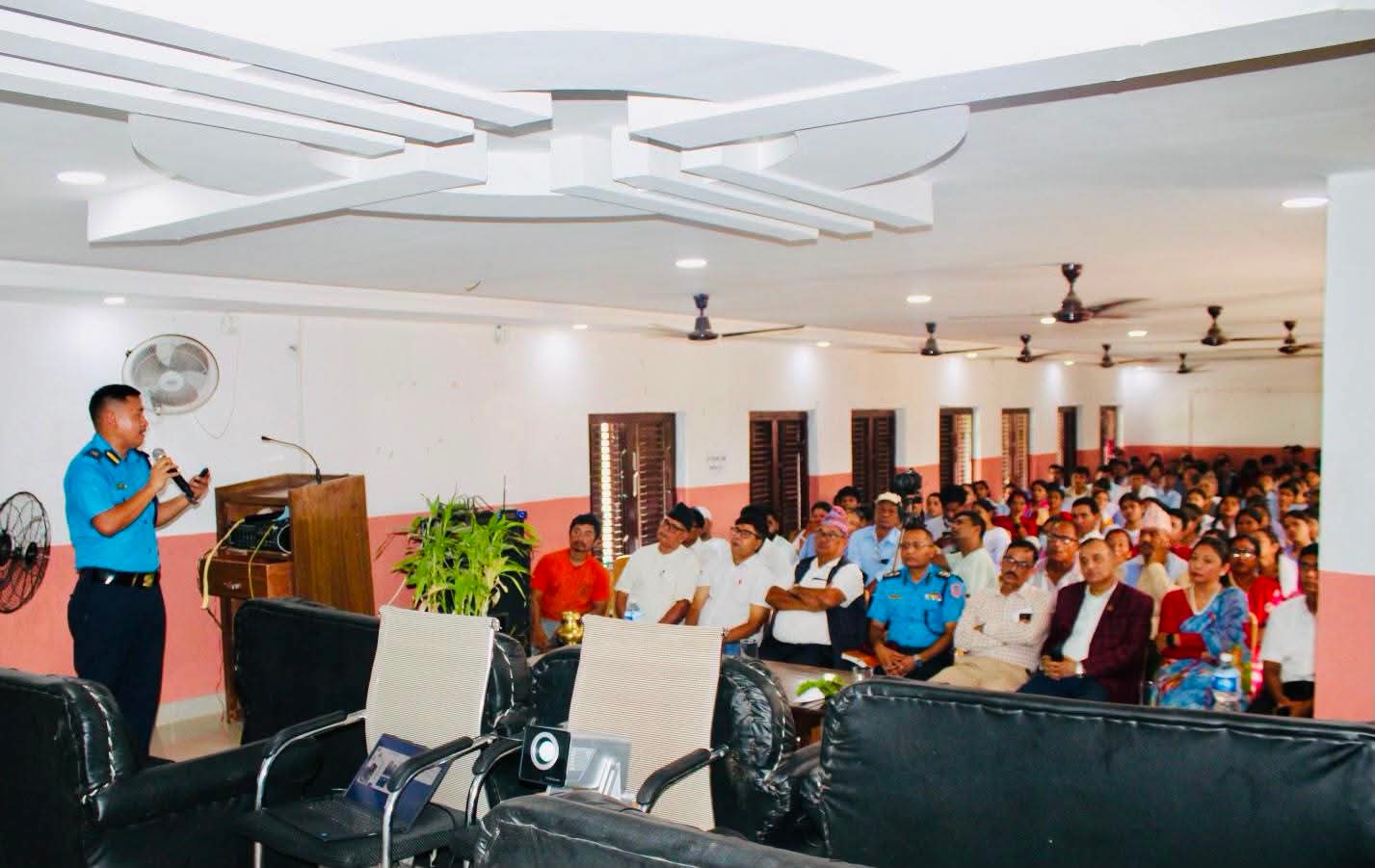 इन्सपेक्टर प्रशान्त तामाङको सक्रियतामा रूपन्देहीमा मानव बेचबिखनविरुद्ध भव्य सचेतना कार्यक्रम