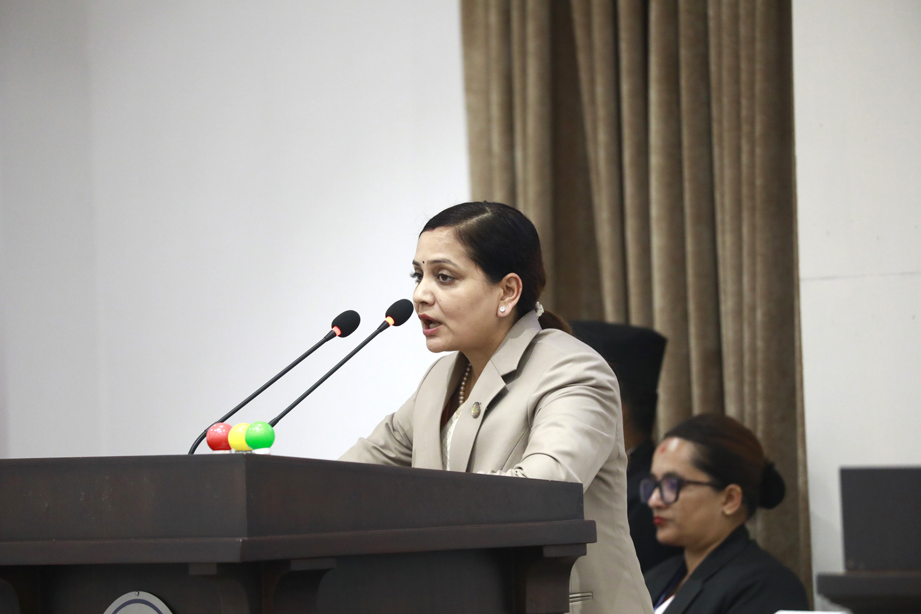 आइभीएफ र सरोगेसी नियमन गर्न छुट्टै कानुन ल्याइने : मन्त्री मेहता