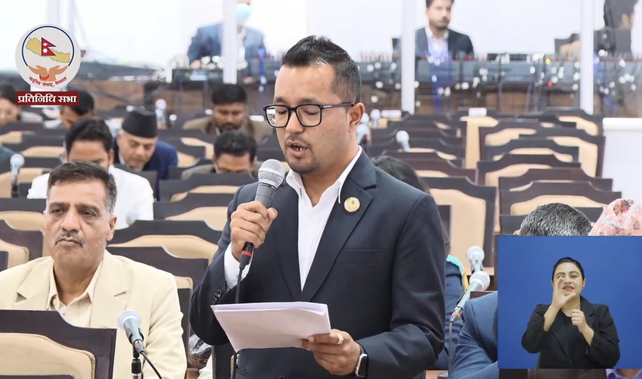 प्रा. डा. सुरेशराज शर्मालाई राष्ट्रिय विभूति घोषणा गर्न सांसद लामाको माग