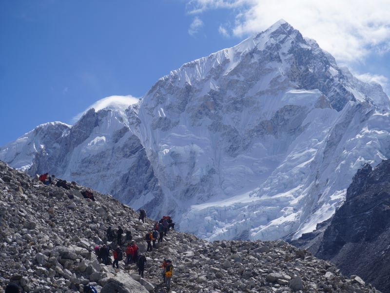 शरद् ऋतुमा ४४ हिमाल आरोहण गर्न ७६ देशका १,४१० आरोहीलाई अनुमति