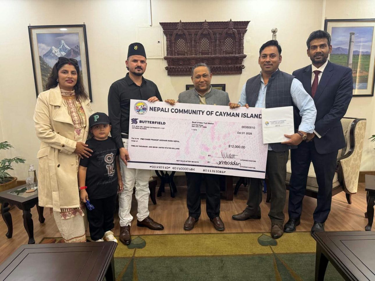 केम्यानका नेपालीद्वारा सरकारलाई ज्ञापनपत्र, बाढीपहिरो पीडितलाई १२ हजार डलर सहयोग